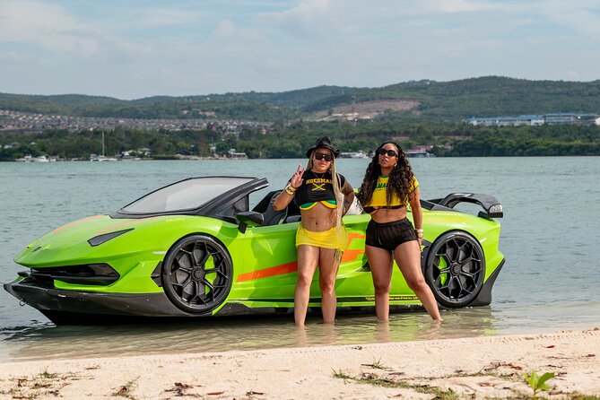 35 Minutes Clear Kayak Photoshoot in Montego Bay - Pickup, Transport, and the Smooth Start