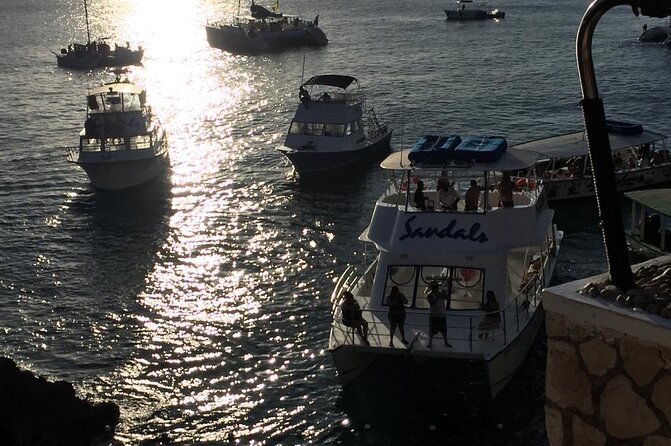 4 Hours Party Boat Catamaran Cruise in Negril - Negril Seven Mile Beach Vibes: Cruiser Energy, Not a Full Beach Day