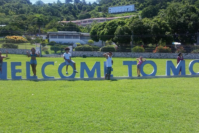 5. Montego Bay Private Highlite Sightseeing, SouvenirShoppingHalfDay Guided Tour - Souvenir shopping without getting over-sold