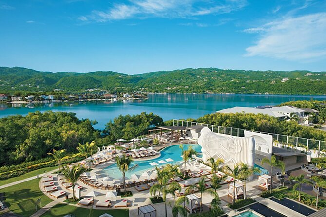 A "Private" Airport Transfer to any Resort in Montego Bay - From Sangster to your lobby, fast and low-drama