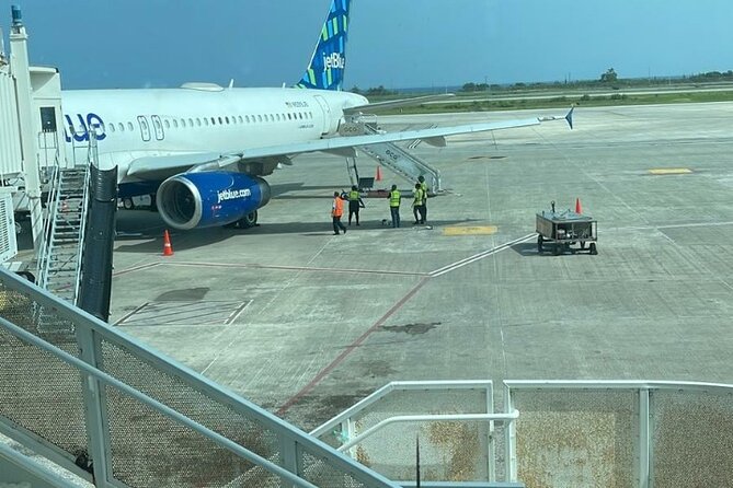 A "Private" Airport Transfer to any Resort in Montego Bay - How the pickup and drop-off actually works