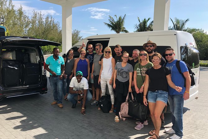 Airport MBJ Round Trip Transfer to Ocho Rios Airbnb Home, Resorts - Key points to know before you book