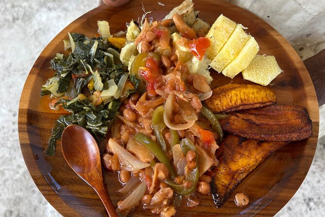 Authentic Jamaican Cooking Experience in the Mountain from mobay - Farm and off-grid life: Hammocks, animals, and real routines