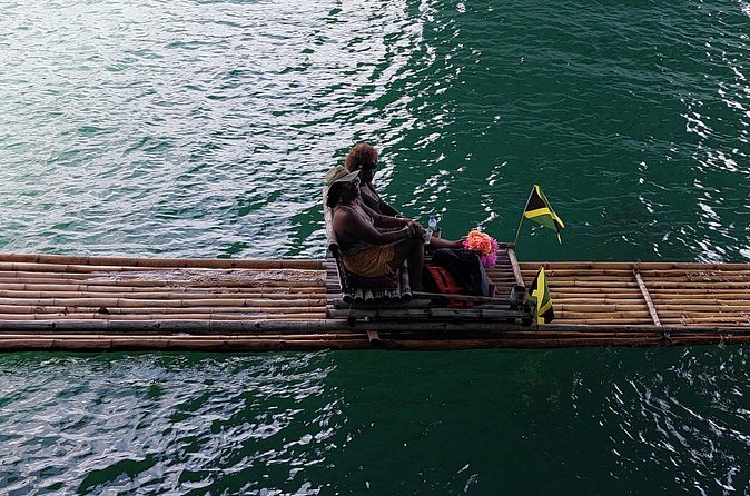 Bamboo Rafting and Boston Jerk Centre Tour in Portland Jamaica - Captains and guides: how the human touch changes the day
