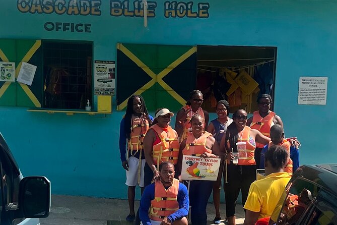 Blue Hole Admission Fee Ticket - Meeting Point and Timing at Cool Blue Hole Ocho Rios (9:00 AM)