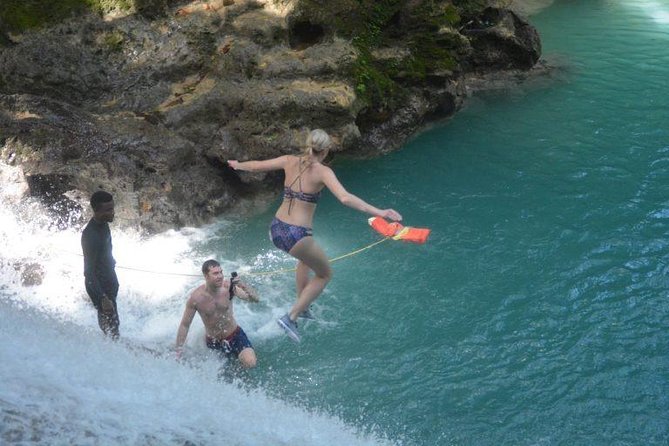 Blue Hole and Secret Falls plus Dunn's River Falls Combo Tour - Getting There in Comfort From Montego Bay