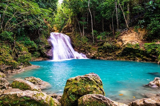 Blue Hole and Secret Falls plus Luminous Lagoon Tour - How the Group-Only Setup Changes the Experience