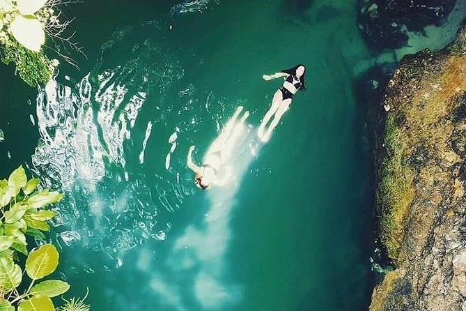 Blue Hole Mineral Spring and Ricks Cafe Private Tour - Key things to know before you go