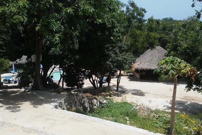 Blue Hole Mineral Spring and Ricks Cafe Private Tour - The real timing: how a 5 to 8 hour day feels