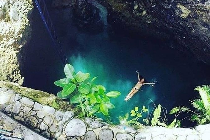 Blue Hole Mineral Spring and Ricks Cafe Private Tour - Who this tour is for, and who should think twice