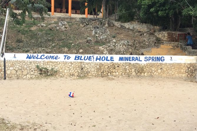 Blue Hole Mineral Springs, Rick's Café, and Shopping Combo Tour - Air-conditioned private transport with guides like Demar, Trey, Bob, and Shelton