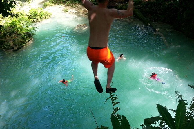Blue Hole Ocho Rios - What to Pack and How to Feel Confident on Wet Rocks