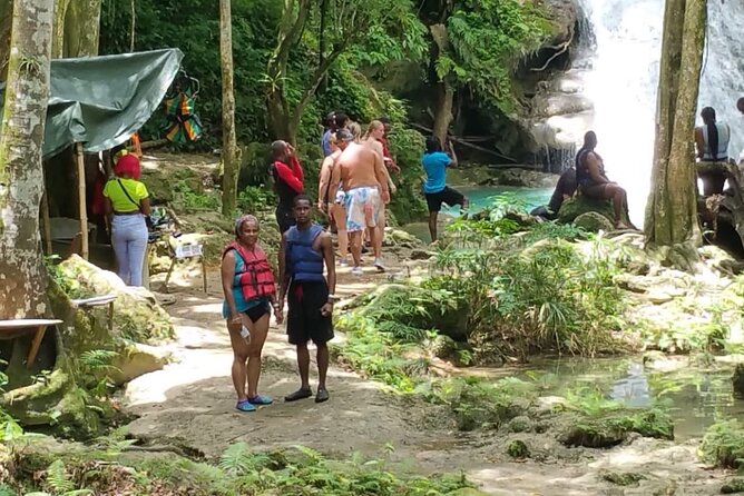 Blue Hole/Secert falls and Dunns River Combo Tour - Blue Hole and Secret Falls Swimming Time: How to Make It Enjoyable