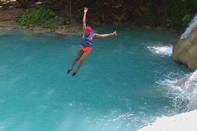 Blue Hole Secret Falls Private Tour - Lunch at Scotchies Outdoor Garden Restaurant: how to plan your food