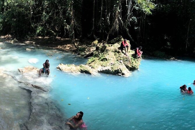 Blue Hole Tour from Ocho Rios - From Ocho Rios pickup to the Blue Hole entrance: the ride matters