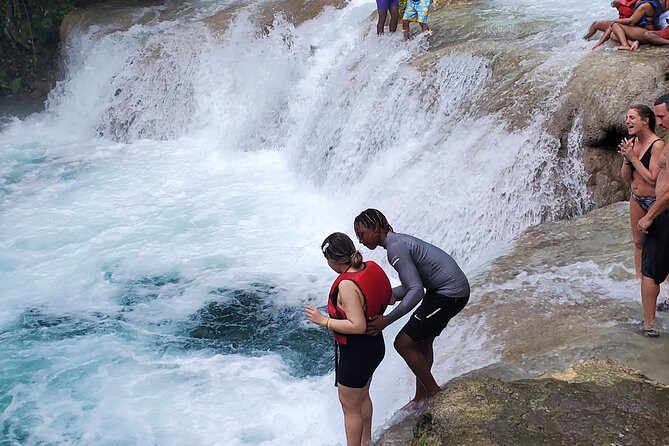 Bluehole and Bamboo Rafting from Montego Bay - Ocho Rios fruit market hour, and how to make it count