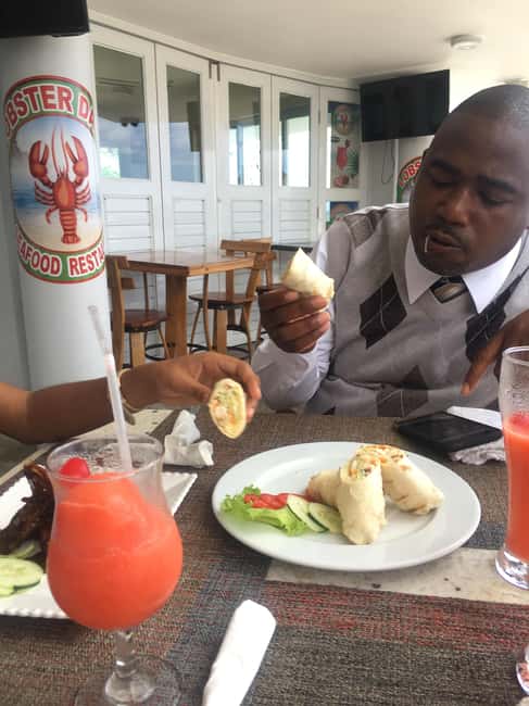 Bob marley 9 Miles & Dunns River Tour from Ocho Rios - Lunch and the optional Scotchie stop: what you should budget for