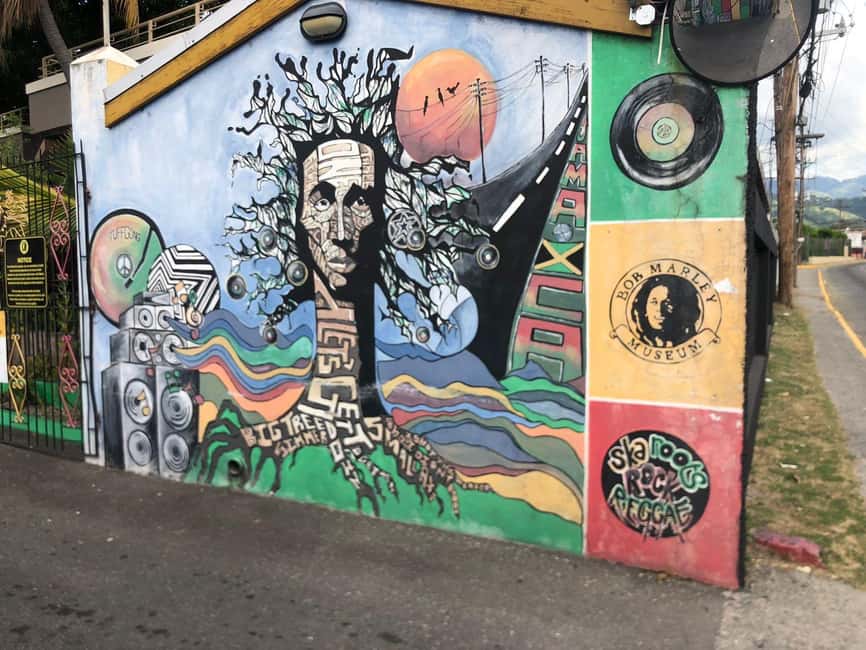 Bob marley 9 Miles & Dunns River Tour from Ocho Rios - Free time at a picturesque beach: why that stop helps you enjoy the day
