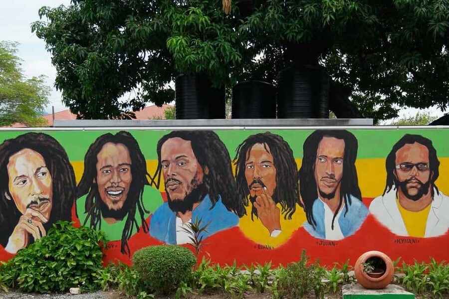 Bob Marley Guided City Tour - Meeting Point at Emancipation Park (and How Not to Get Lost)