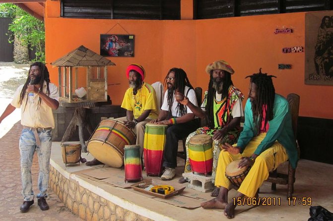 Bob Marley's Nine Mile Day-Trip with Admission & Guided Tour from Falmouth - Columbus Park in Discovery Bay: a quick historical reset before Nine Mile