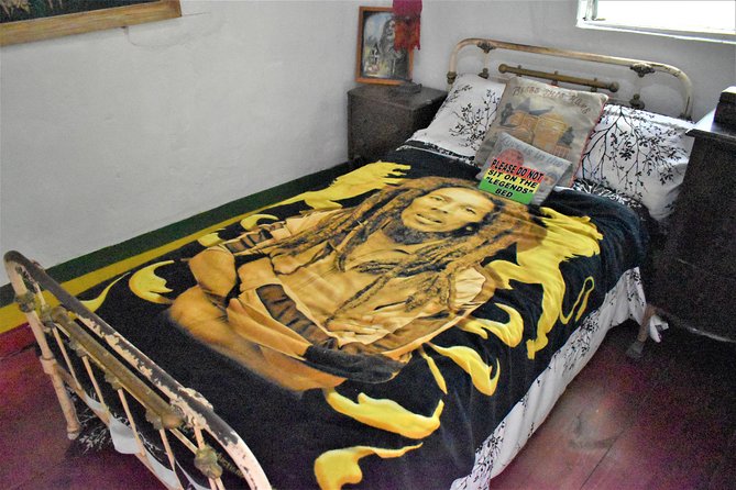 Bob Marley's Nine Mile Day-Trip with Admission & Guided Tour from Falmouth - Comfort and practical tips: shoes, smart casual, and pacing