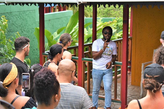 Bob Marley's Nine Mile Day-Trip with Admission & Guided Tour from Runaway Bay - The Church Where He Is Buried, Plus the Guitar Link