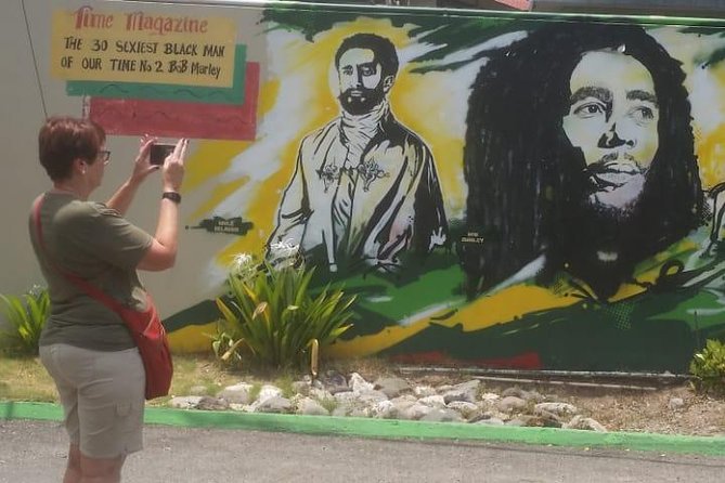 Bob Marley's Nine Mile & Dunns River Falls Tour: Transportation & Ticket - Practical tips to make the day feel smooth