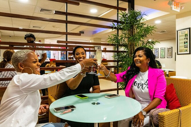 Club Kingston VIP Lounge & Priority Entry at Norman Manley - Getting help on arrival, what it looks like step by step