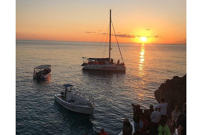 Day Tour Negril Beach & Ricks Cafe - Seven Mile Beach Stop: Margaritaville Time (and the quieter options)