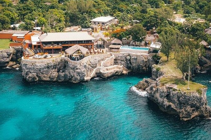 Day-Trip to Rick's Cafe from Montego Bay - Food and drinks: budget for the part that is on your own