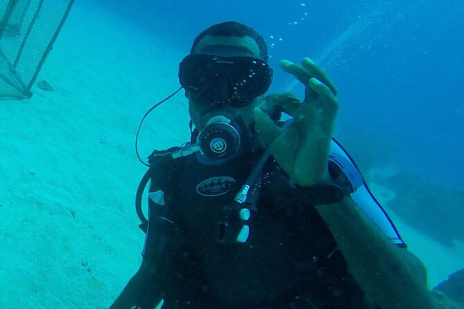 Discover Scuba Diving in Montego Bay-ONE Tank (First time Diving) - First-Time Scuba in Montego Bay, in a Tight 3-Hour Window