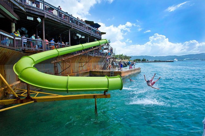 Doctor's Cave Beach, Margaritaville & Shopping from Montego Bay Hotels - What to pack and how to make the day feel smooth