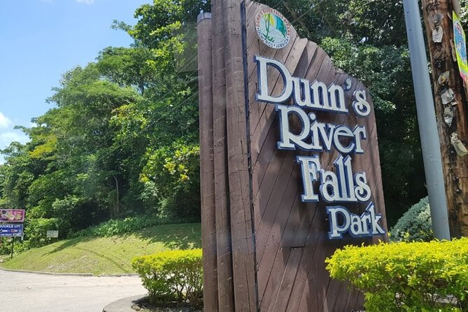 Dunn's River Fall's - Hi-Tech Tours pickup, private pacing, and ride comfort