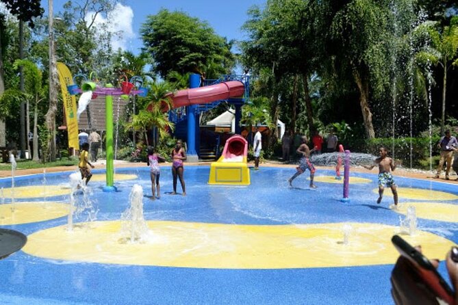 Dunn's River Falls and Ocho Rios Shopping Tour from Montego Bay Hotels - Columbus Park: A Short Stop With a Real Sense of Place
