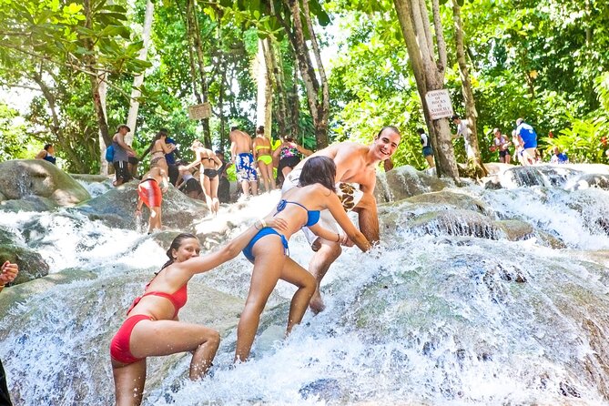 Dunn's River Falls and Ocho Rios Shopping Tour from Runaway Bay - Main Street craft market shopping: what you can buy, and how to handle it