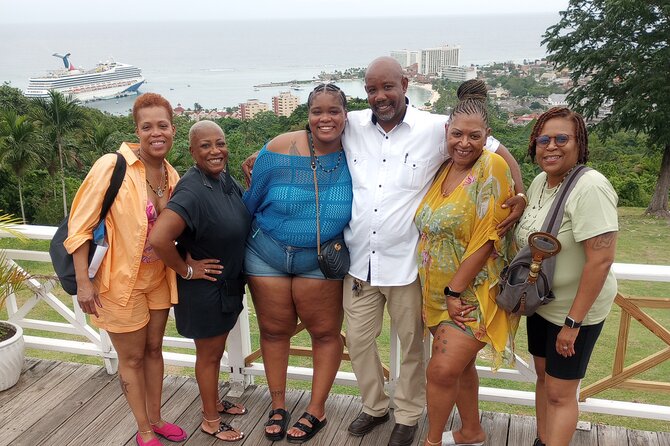 Dunn's River Falls and Ocho Rios Sightseeing with Shopping - Private tour feel: why it changes the quality of the day