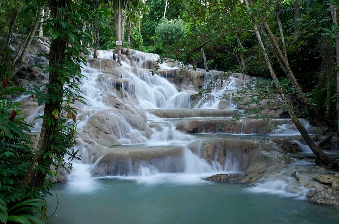 Dunn's River Falls And Shopping Tour From Ocho Rios - Choosing how wet you want to get
