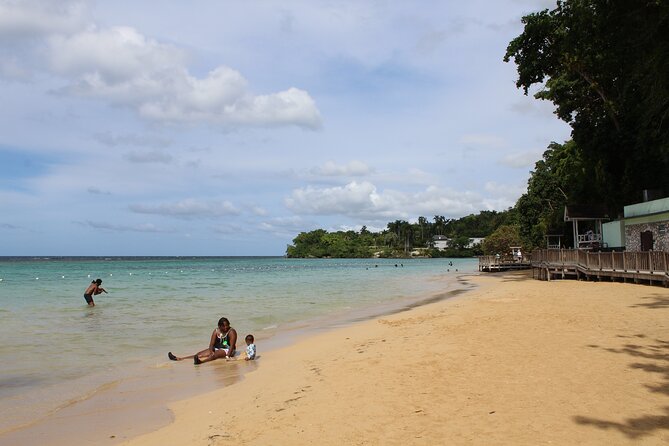Dunn's River Falls Jamaica/Montego Bay/Falmouth - Climbing Dunn’s River Falls: What to Expect and How to Prepare