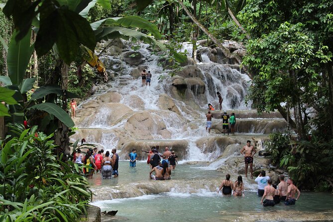 Dunn's River Falls Jamaica/Montego Bay/Falmouth - Entering the Park and Meeting Your Guide Team