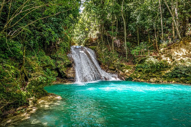 Dunns River Falls and Blue Hole Ocho Rios - Key things to know before you go