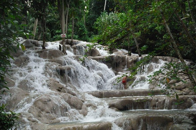 Dunns River Falls from Ocho Rios - Getting Passes and Meeting Your Falls Guide