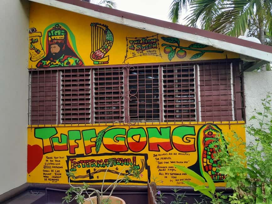 Explore Downtown Kingston and New Kingston: - Starting Across From Pegasus Hotel, Meet Sean in Royale Blue