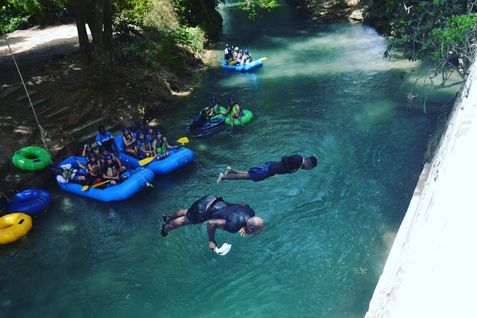 Falmouth Waterfalls Rafting and Beach Adventure - Bengal Bay beach time: when the tour becomes a real vacation pause