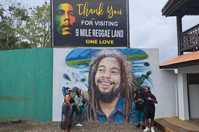 Feel the Giant Vibe Experience the ultimate getaway Lethe Jamaica - The vibe is in the guide: David’s blend of safety, jokes, and local context