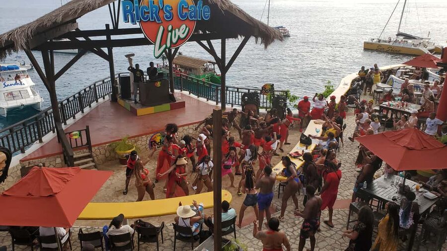 From Montego Bay: Negril Beach & Rick's Cafe Sunset Day Trip - Pacing and timing: a 6-7 hour day trip that still feels full