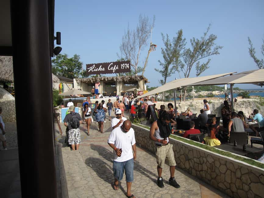 From Montego Bay: Negril Day Trip and Rick's Café Sunset - Pickup in Montego Bay: How It Actually Feels On the Day
