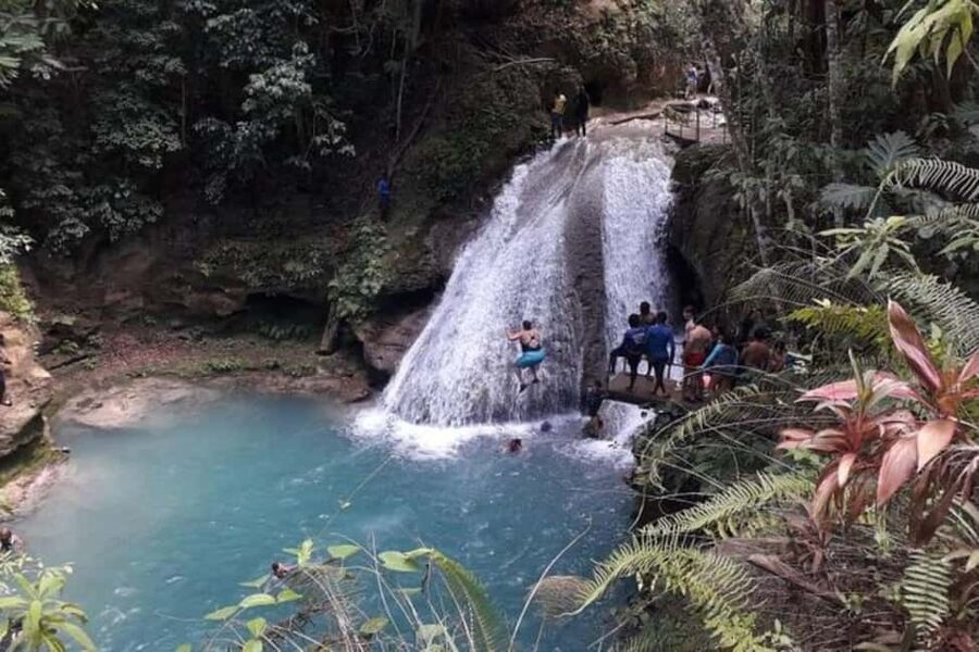 From Ocho Rios: Blue Hole & Dunn's River Falls Tour - What to bring (and what to avoid) for wet rock and jumps