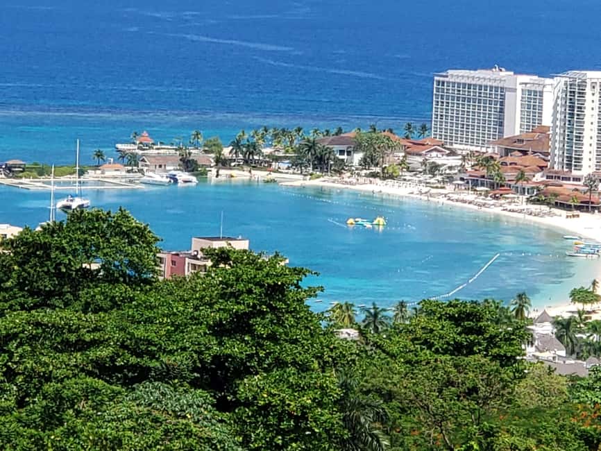 From Ocho Rios: Blue Hole Secret Waterfall & Highlight Tour - Taste of Jamaican fruit, when it actually fits the day