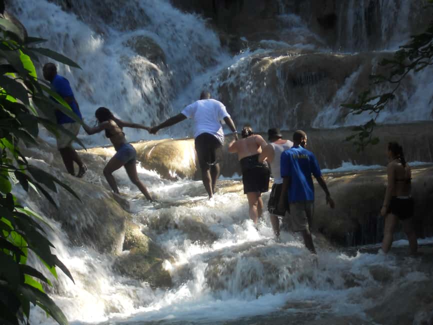 From Ocho Rios: Bob Marley & Dunn’s River Falls 6/7Hour Tour - From Ocho Rios countryside roads: comfort and the real hills of Saint Ann