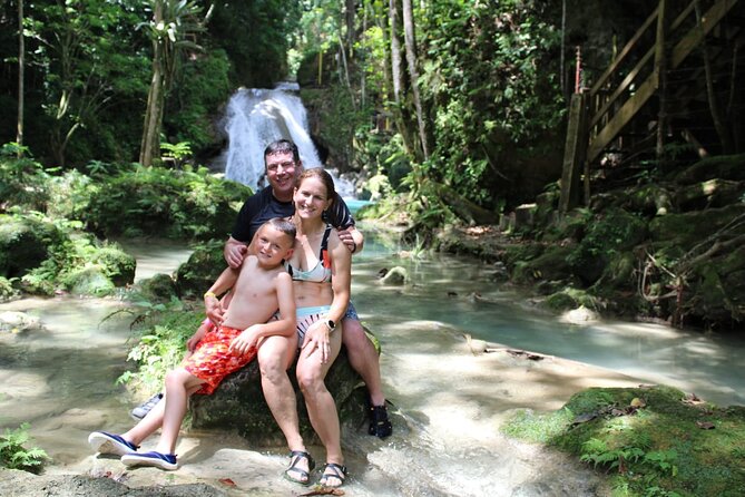 Full-Day Tour of Blue Hole and Dunn's River Falls, Including Fees - Why Blue Hole Meets Dunn’s River Perfectly in One Day
